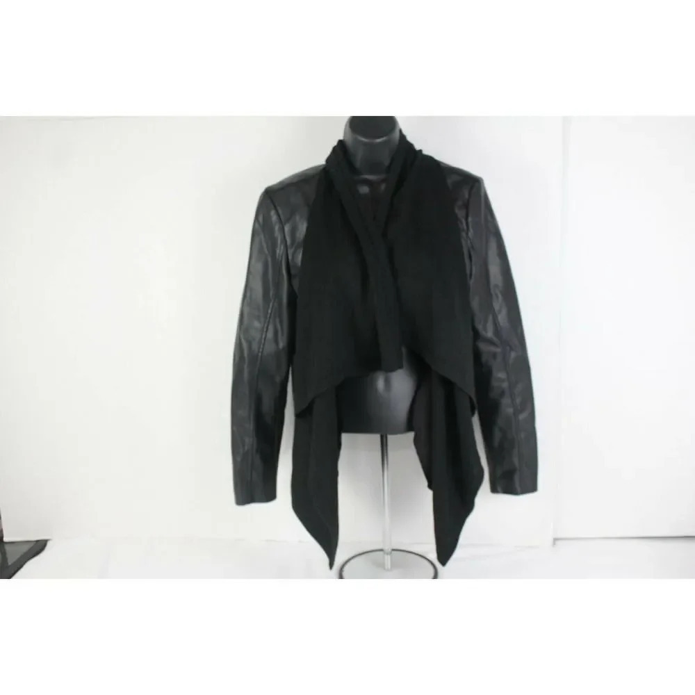 ladies GUESS Leather jacket size M